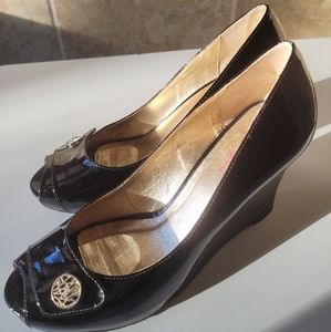 Lily Pulitzer Black Patent Leather Wedges Size 8